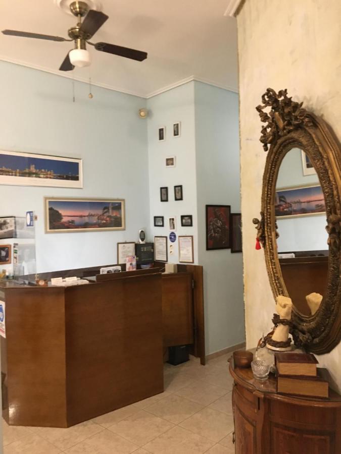Hotel George Kalamáta Kültér fotó