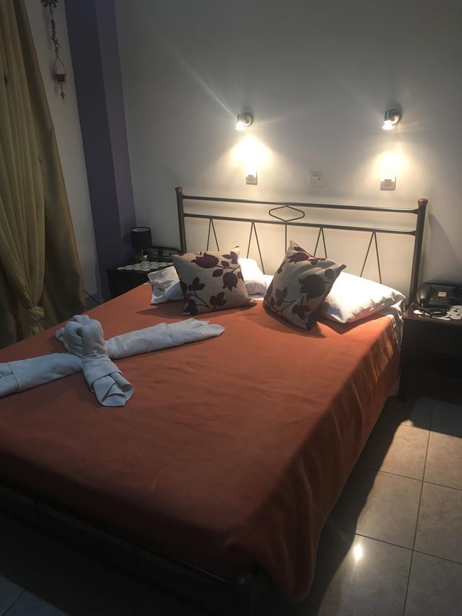 Hotel George Kalamáta Kültér fotó